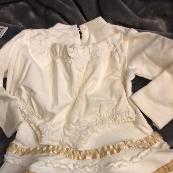 Beautiful cream and gold Guess dress with pants - Picture 3 of 7